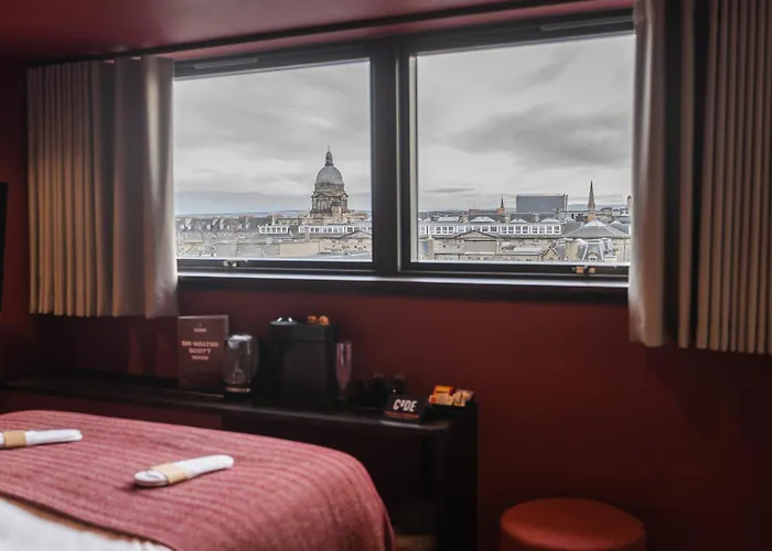 Code - The Court, EdinburghHostel